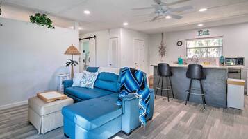 Apartment (0 Bedroom) | Front of property