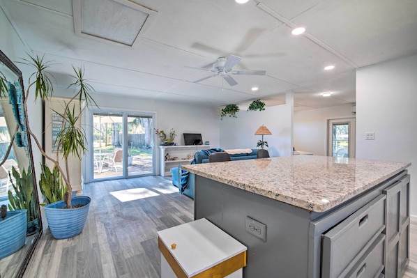 Apartment (0 Bedroom) | Interior