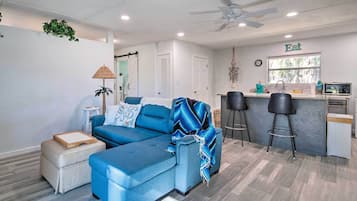 Apartment (0 Bedroom) | Depan hartanah