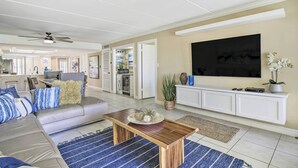 Unclassified image, 4 of 30, button - South Padre Island Apt w/ Beach & Pool Access (South Padre Island)