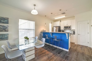 Apartment (2 Bedrooms) | Interior - Modern Island Condo w/ Pool: Steps to the Beach! (South Padre Island)