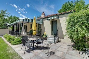 House (2 Bedrooms) | Interior - Yard & Grill: Centrally Located Denver Retreat! (Denver)