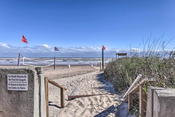 Casa (2 Bedrooms) | Interior