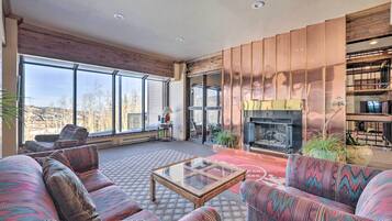 Apartment (0 Bedroom) | Interior