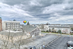 Interior - Walk to Ocean City Boardwalk: Waterfront Condo (Ocean City)