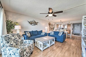 Apartment (2 Bedrooms) | Interior - Beachfront PCB Escape w/ Free Beach Chair Services (Panama City Beach)