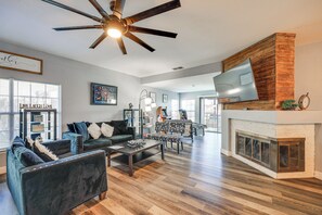 House (4 Bedrooms) | Interior - San Antonio Retreat w/ Fenced Pool, Near Seaworld (San Antonio)