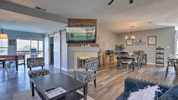 House (4 Bedrooms) | Interior