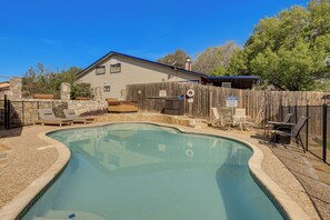 House (4 Bedrooms) | Interior - San Antonio Retreat w/ Fenced Pool, Near Seaworld (San Antonio)