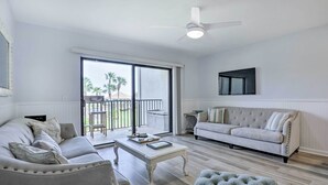 Unclassified image, 2 of 42, button - St Augustine Beach Condo w/ Beach Access! (St. Augustine)
