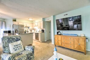 Interior - Coastal N Myrtle Beach Condo ~ 2 Mi to Ocean (North Myrtle Beach)