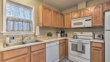 Apartment (1 Bedroom) | Interior