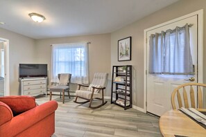 Apartment (1 Bedroom) | Interior - Centrally Located South Hill Apartment w/ Smart TV (Spokane)