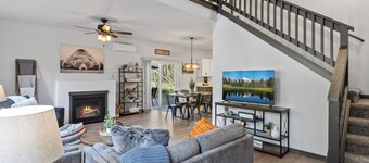 Hikers Haven w/ Hot Tub - Near Mt Rainier!