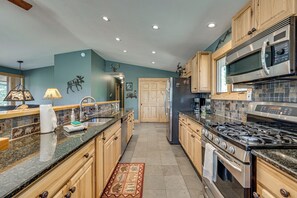 Talo (3 Bedrooms) | Sisätilat