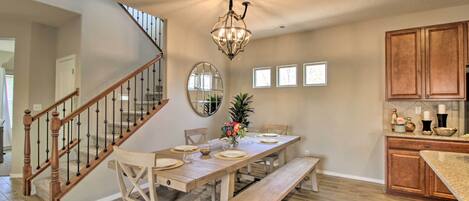 House (3 Bedrooms) | Interior