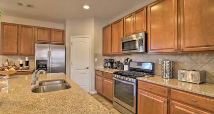 9 Mi to Old Town Albuquerque: Getaway w/ Grill!