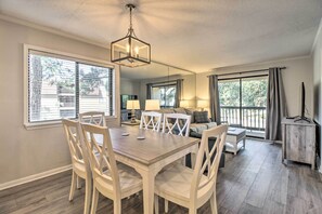 Interior - Walk to Beach: Condo w/ Balcony in Hilton Head (Hilton Head Island)