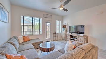 Apartment (3 Bedrooms) | Front of property