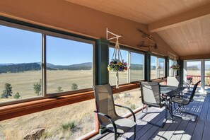 House (2 Bedrooms) | Interior - Tranquil Cabin Getaway w/ Panoramic Mtn View! (Hartsel)