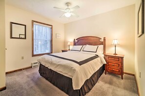 Ferienhaus (4 Bedrooms) | 4 Schlafzimmer, laptopgeeigneter Arbeitsplatz, Bügeleisen/Bügelbrett