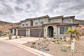 House (5 Bedrooms) | Interior