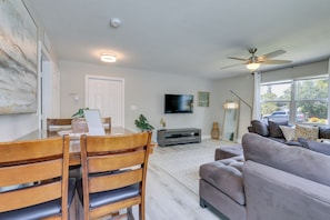 Apartment (2 Bedrooms) | Interior - Coastal Sarasota Condo: Minutes to Beach! (Sarasota)