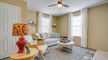 Apartment (1 Bedroom) | Interior