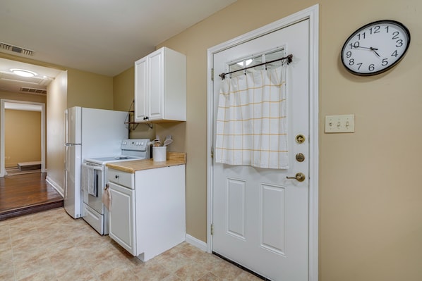 Apartment (1 Bedroom) | Interior - Kerrville Vacation Rental Across From River Trail! (Kerrville)