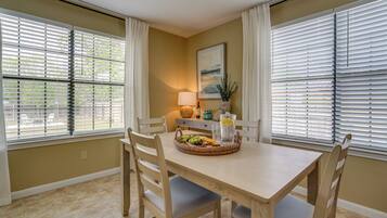 Apartment (1 Bedroom) | Interior