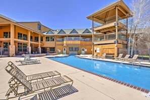 Apartment (0 Bedroom) | Interior - Near Skiing: Studio w/ Pool Access in Granby! (Granby)