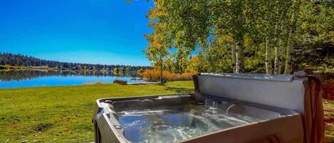 House (3 Bedrooms) | Outdoor spa tub