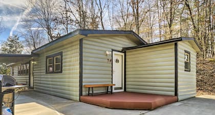 Pigeon Forge Cabin w/ Private Hot Tub & Gas Grill