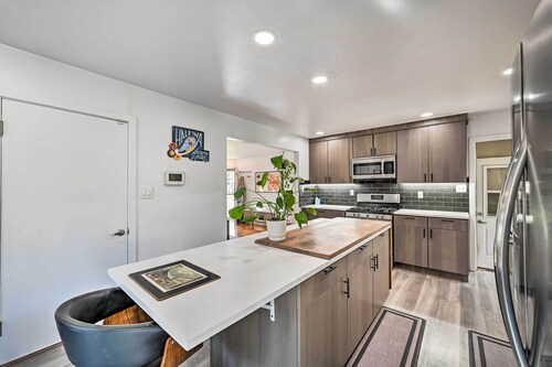 < 7 Mi to Dtwn: Denver Home w/ Large Yard!