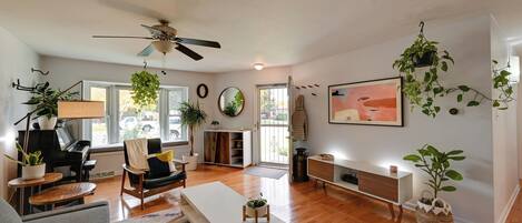 House (3 Bedrooms) | Depan hartanah