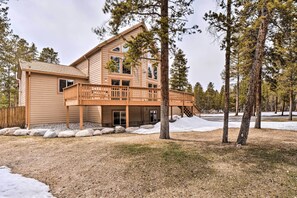 House (4 Bedrooms) | Interior - 2 Mi to Dtwn: Leadville Haven w/ 2 Furnished Decks (Leadville)