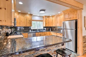 House (4 Bedrooms) | Interior - 2 Mi to Dtwn: Leadville Haven w/ 2 Furnished Decks (Leadville)