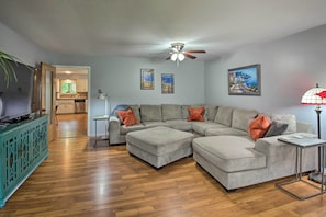 House (4 Bedrooms) | Interior