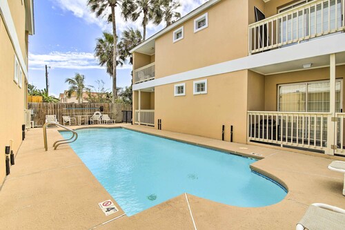 South Padre Island Getaway - Newly Renovated!