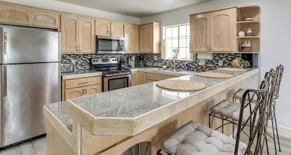 South Padre Island Getaway - Newly Renovated!