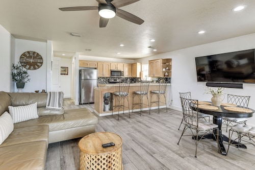 South Padre Island Getaway - Newly Renovated!