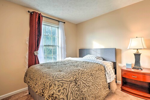 Burtonsville Townhome 20 Mi to DC!