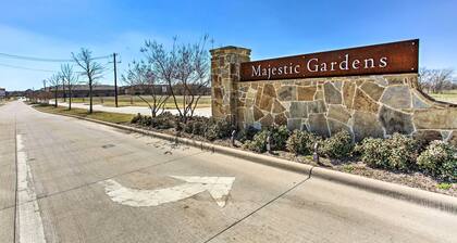7 Mi to Lewisville Lake: Family Townhome in Frisco