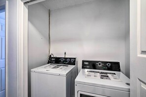 單棟房屋 (3 Bedrooms) | 內部