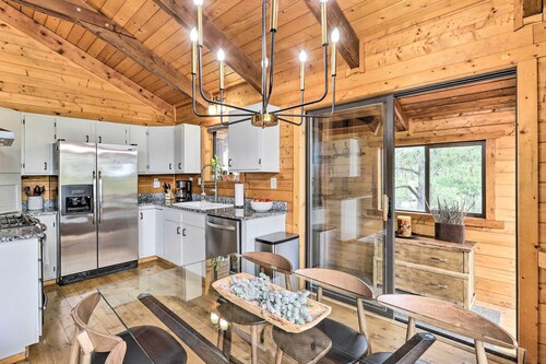 Luxe Pagosa Springs Cabin w/ Sauna & Hot Tub!