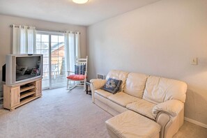 House (4 Bedrooms) | Interior - Pet-friendly Rockaway Beach Home w/ Fire Pit! (Rockaway Beach)