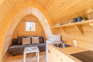 Interior - Discover our POD on the farm (FARBUS)