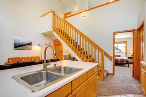 Apartment (1 Bedroom) | Interior - Steps to Grand Lake: 'the Innlet' Condo! (Grand Lake)