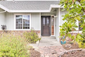 House (3 Bedrooms) | Interior - Peaceful Windsor Retreat w/ Private Hot Tub! (Santa Rosa)