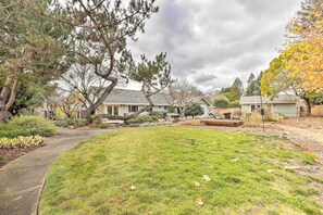 House (3 Bedrooms) | Interior - Peaceful Windsor Retreat w/ Private Hot Tub! (Santa Rosa)